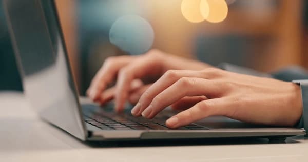 How migrants in Europe can safely spend their free time: sports, communities and online casinos